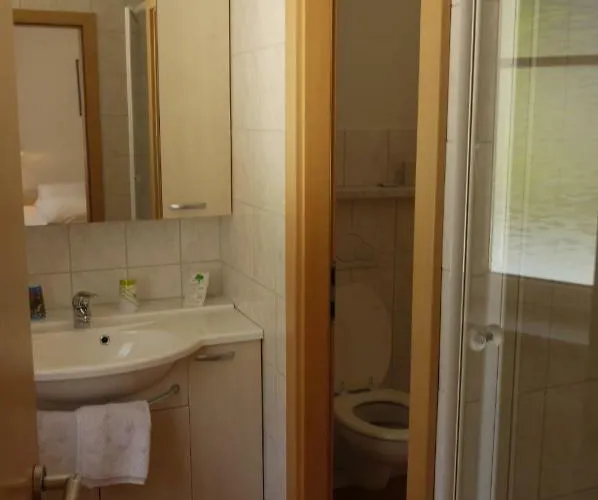 Haus Edelweiss Вайсензее